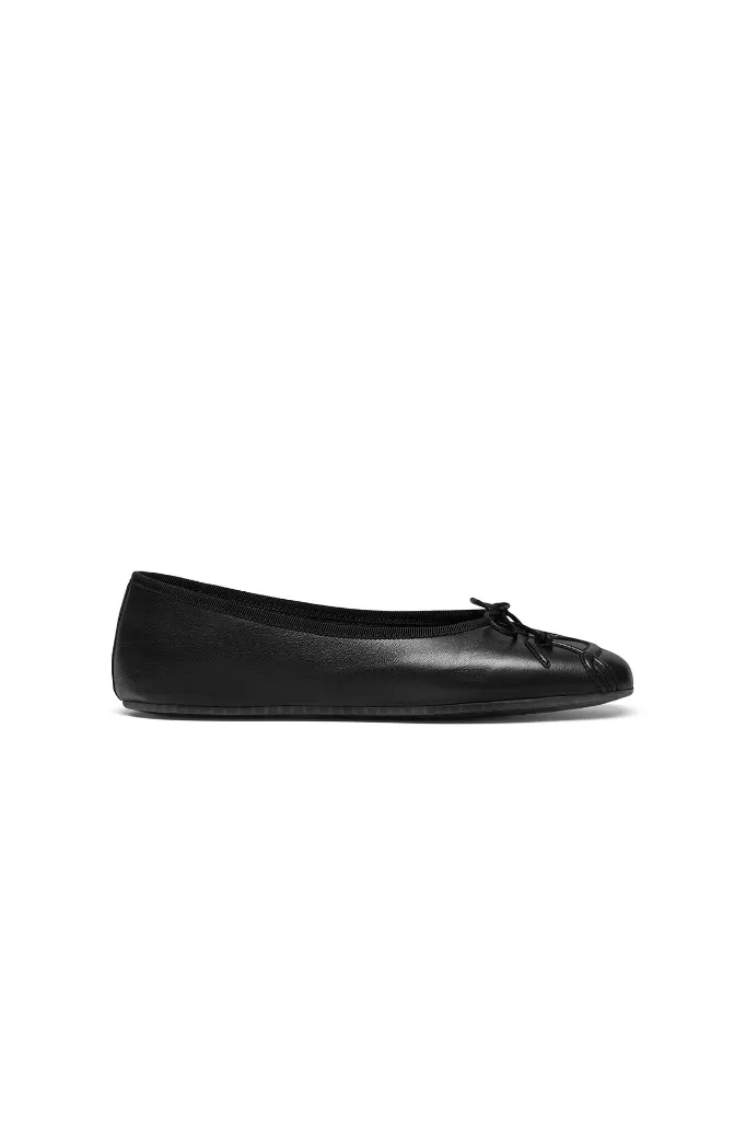 WQ01_Black_3.webp