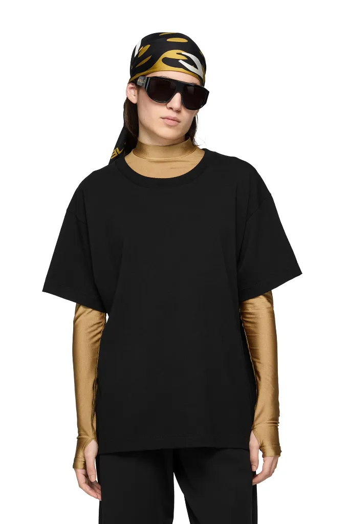 WH10_Black_3.webp